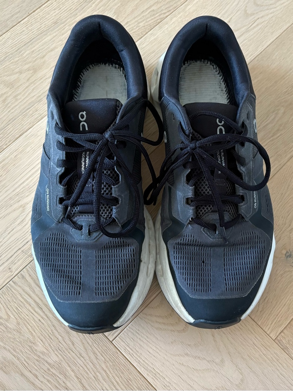 On Cloudrunner 2 Eclipse Black LowTop Work Running Sneakers Shoes Mens Sz 12.5 - Picture 9 of 9